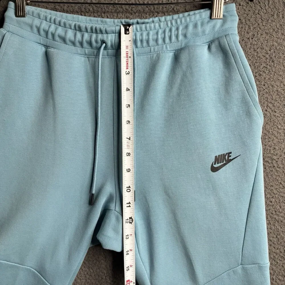 Nike tech fleece